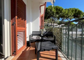 Foto 8 - Quadrilocale via marina di pietragrande
 
12, Montauro - foto 8