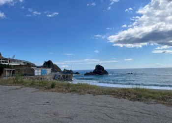 Foto 24 - Quadrilocale via marina di pietragrande
 
12, Montauro - foto 24