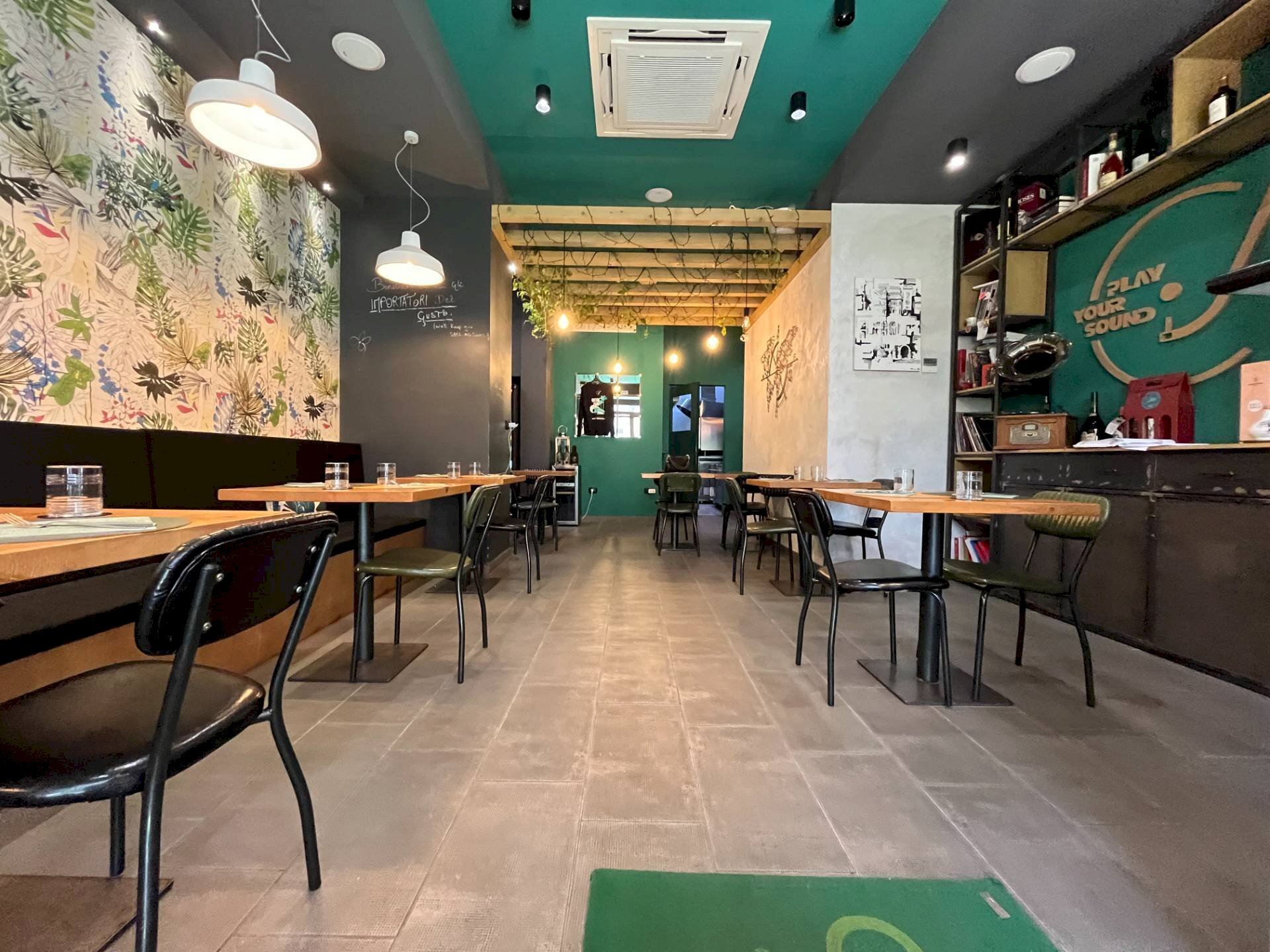 Foto 2 - Negozio via Genova, Catanzaro - foto 2