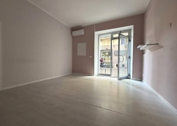 Foto 7 - Negozio via Progresso
 
34, Catanzaro - foto 7