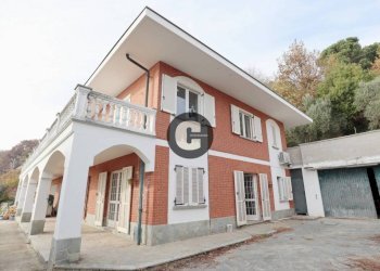 Facciata - Quadrilocale via Barbara Allason, 60, Pecetto Torinese - foto 1