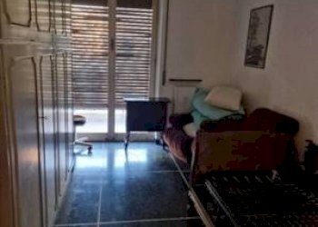 Camera da letto - Trilocale all'asta via Canevari, Genova (zona Marassi) - foto 12