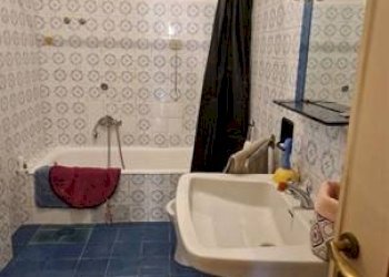 Bagno - Trilocale all'asta via Canevari, Genova (zona Marassi) - foto 15