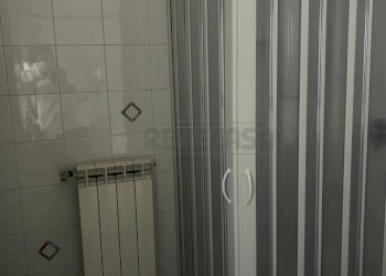 doppio servizio ( doccia).jpeg - Quadrilocale VIA ENRICO MEDI 24, Caltanissetta - foto 15