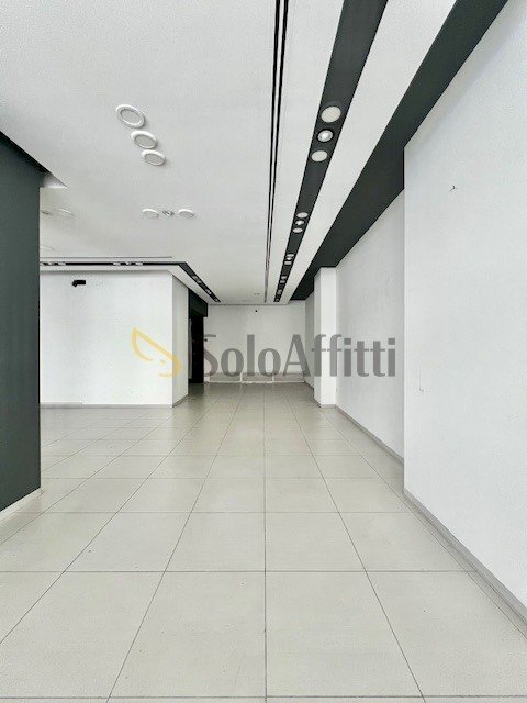 IMG_7829.jpeg - Commercial Premises Via Melo da Bari 125, Bari (neighborhood Murat) - photo 3