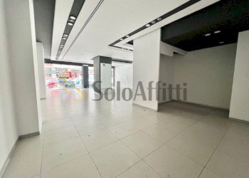 IMG_7835.jpeg - Locale Commerciale Via Melo da Bari 125, Bari (zona Murat) - foto 8