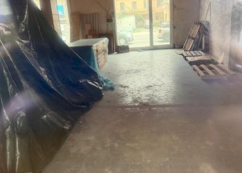 49eacf94-1f24-40e5-b46e-23e84a7b8f44.jpg - Locale Commerciale Via Rozzone 1, Luni - foto 3