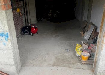 54175e07-67a8-4ef6-9754-4b59e0795ae3.jpg - Locale Commerciale Via Rozzone 1, Luni - foto 5