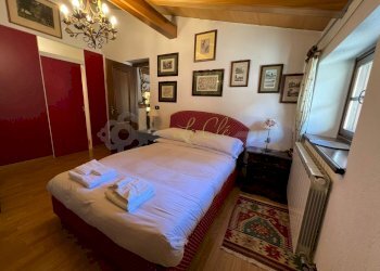 VENDITA COURMAYEUR - CAMERA MATRIMONIALE - Three-room apartment Courmayeur - photo 7