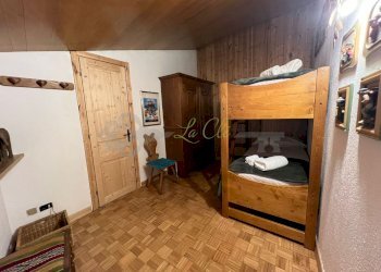 VENDITA COURMAYEUR - CAMERA - Three-room apartment Courmayeur - photo 12