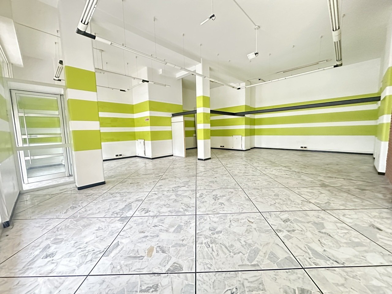 IMG_9604.JPG - Locale Commerciale Chiavari - foto 2