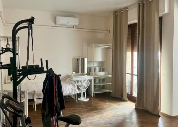 WhatsApp Image 2025-12-18 at 12.49.32 (1).jpeg - Trilocale Via Alamanni, Firenze (zona Santa Maria Novella) - foto 9