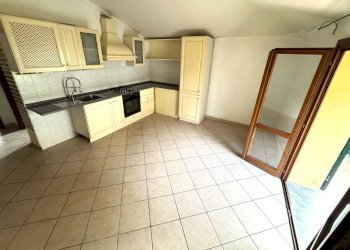 cucina - Trilocale Via Morandaccio, Vernio - foto 2