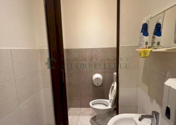 d106aec8-1241-474c-abb2-953e33679bd1.jpg - Locale Commerciale Via Francesco Petrelli 17, Bari - foto 5