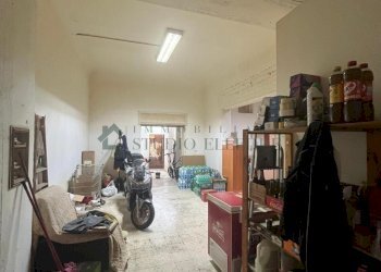 3f5e9087-da71-4ae8-9b4e-bec791d463ae.jpg - Locale Commerciale Via Francesco Petrelli 17, Bari - foto 6