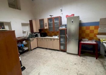 4e42c6d6-ae3d-456a-8ca5-0c555f01a5fc.jpg - Locale Commerciale Via Francesco Petrelli 17, Bari - foto 9