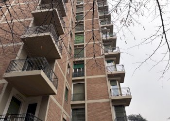 IMG_3780.JPG - Quadrilocale VIA MARTIRI DI CERVAROLO 3, Reggio nell'Emilia - foto 2