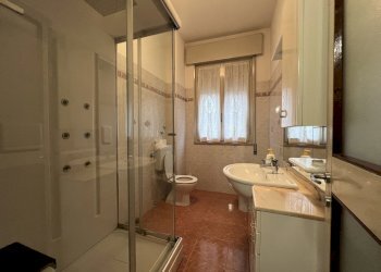 IMG_4514.JPG - Quadrilocale VIA MARTIRI DI CERVAROLO 3, Reggio nell'Emilia - foto 7