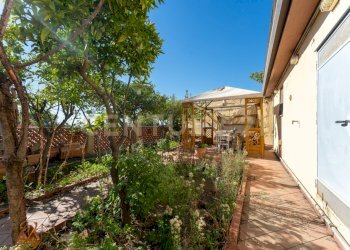 Via Scala di Betta 69 (7).jpg - Casa semi indipendente VIA SCALA DI BETTA 69, Sant'Agata Li Battiati - foto 1