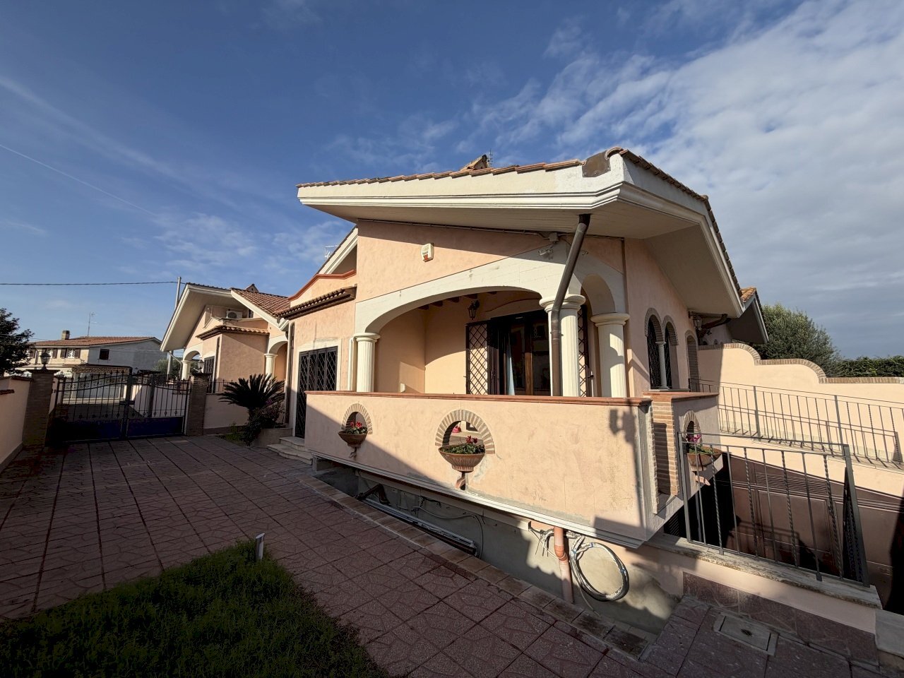 IMG_8008.JPG - Villa Via Dora Baltea, Ardea - foto 2