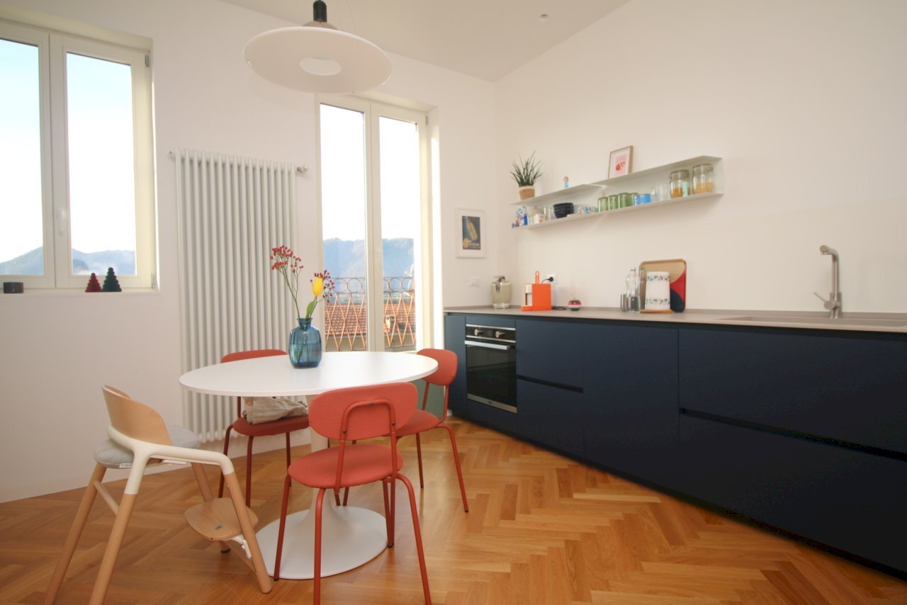 Cucina - Trilocale SALITA SAN DONATO 6, Como - foto 2