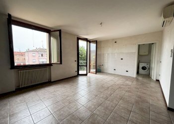 WhatsApp Image 2025-12-18 at 19.04.08 (1).jpeg - Trilocale Medesano - foto 3