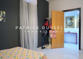 camera da letto - Quadrilocale Via Giacomo Amato 15, Gela - foto 15