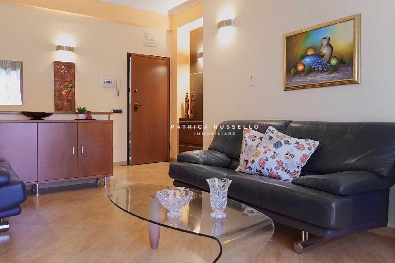 sala - Apartment Piazza Messico 5, Gela - photo 2