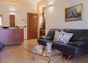 sala - Appartamento Piazza Messico 5, Gela - foto 2