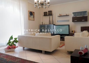 sala - Appartamento Via Seneca 2, Gela - foto 1