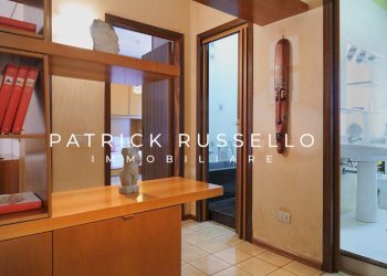 corridoio - Appartamento Viale Cortemaggiore 87, Gela - foto 11