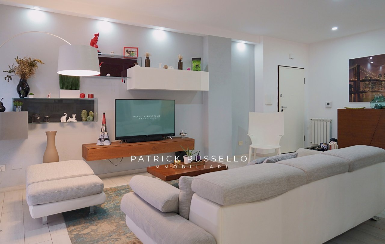 sala - Appartamento Via Cartesio 46, Gela - foto 3