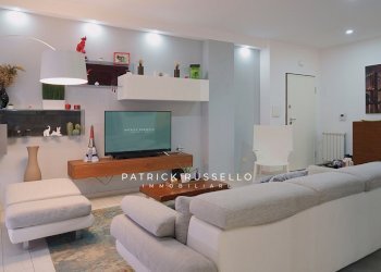 sala - Appartamento Via Cartesio 46, Gela - foto 3