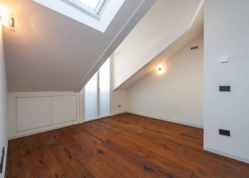 Attic Torino (neighborhood Crocetta) - photo 13