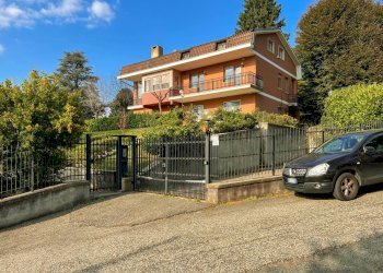 Attic Torino (neighborhood Borgo Po) - photo 3