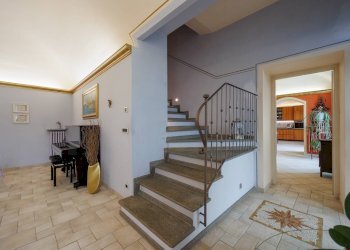 Portion of a house Castagneto Po - photo 13