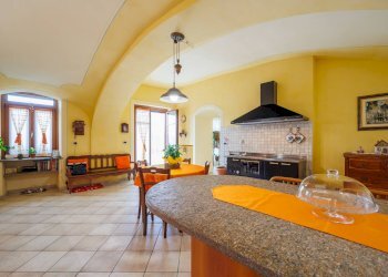 Portion of a house Castagneto Po - photo 18