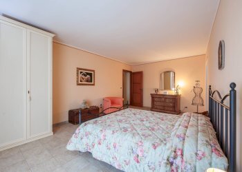 Portion of a house Castagneto Po - photo 27