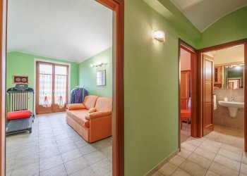 Portion of a house Castagneto Po - photo 35
