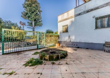 Bilocale Via Tuscolana, Roma (zona Tuscolano) - foto 1