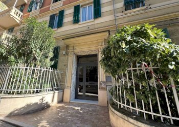 Quadrilocale Genova (zona Pegli) - foto 2