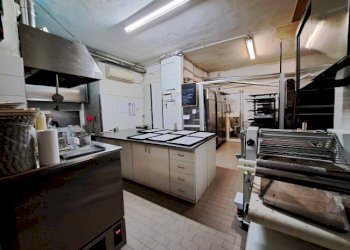 Cafeteria - Cold Bar Torino (neighborhood San Salvario) - photo 8