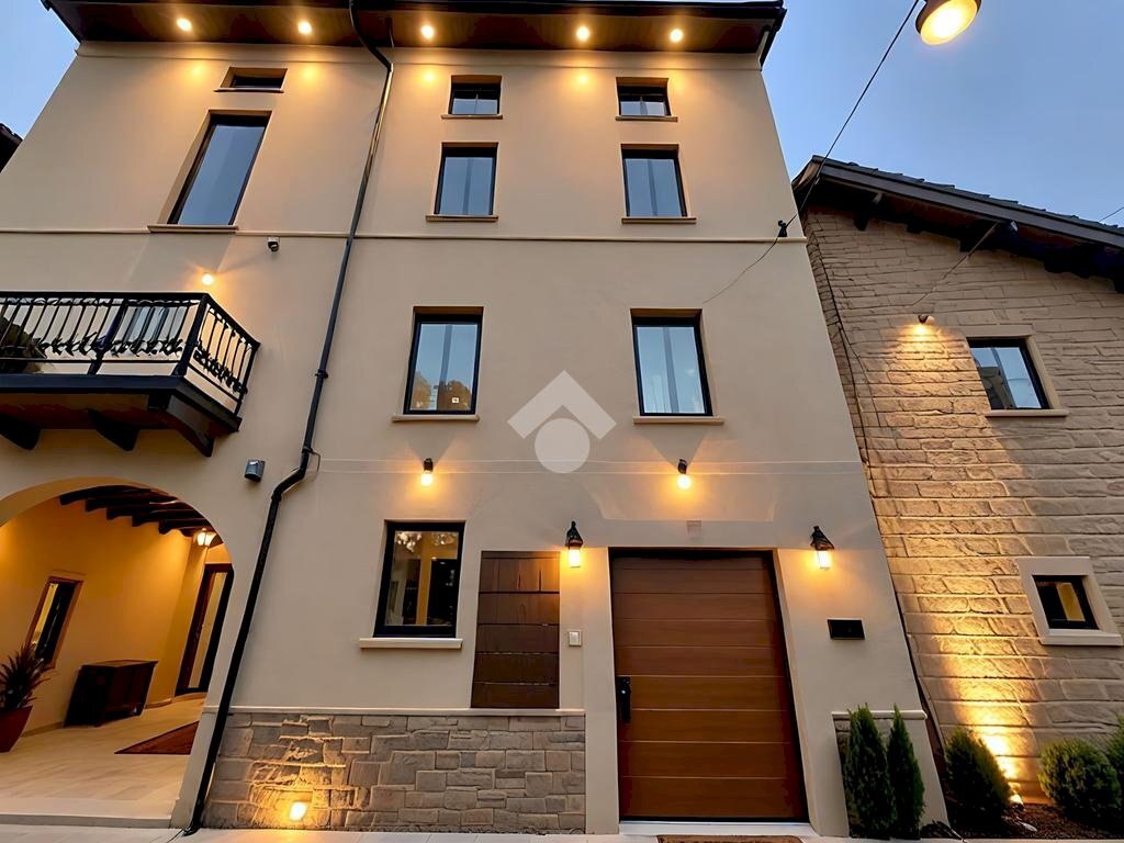 Rustico Via San Giuseppe Maria Gambaro, Galliate - foto 1