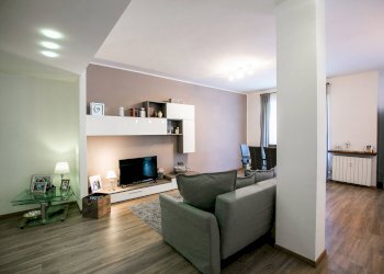 Foto 1 - Quadrilocale VIA FRUA, Saronno - foto 1