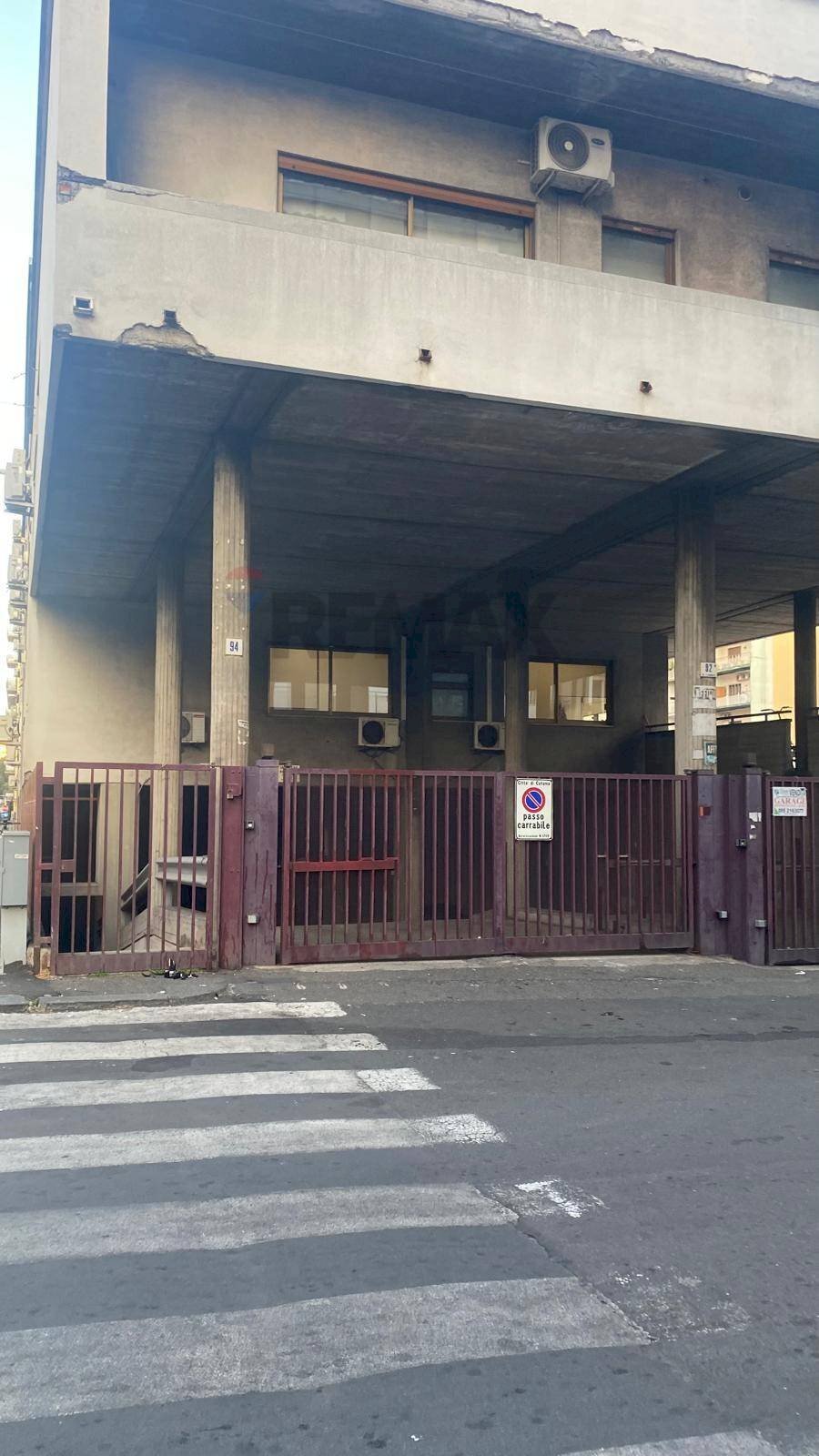 Edificio all\'aperto - Box Via Oliveto Scammacca
 
90, Catania - foto 1