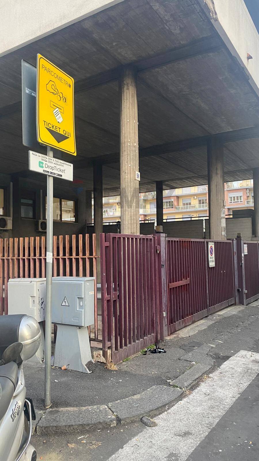 Edificio all\'aperto - Box Via Oliveto Scammacca
 
90, Catania - foto 3