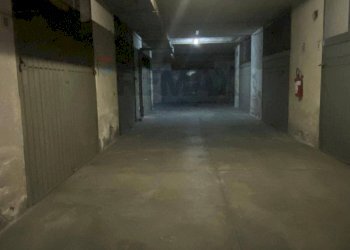 Parcheggio - Box Via Oliveto Scammacca
 
90, Catania - foto 5