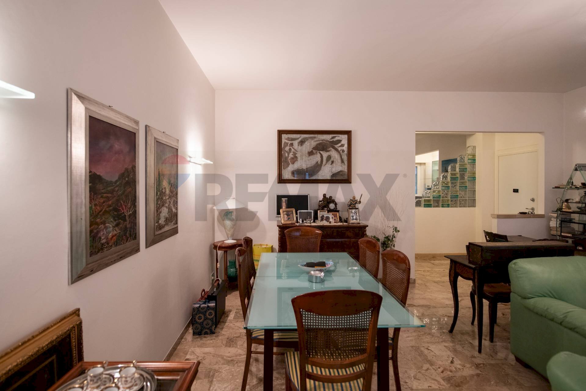 Sala da pranzo - Appartamento Via Martiri Della Resistenza
 
35, Ancona - foto 3