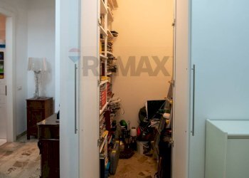 Hall / corridoio - Appartamento Via Martiri Della Resistenza
 
35, Ancona - foto 21