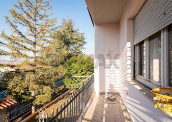 Balcone - Quadrilocale via santa lucia
 
53, Serra de' Conti - foto 8